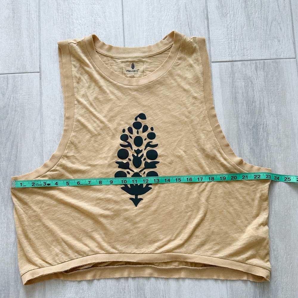 NWOT Free People Movement Logo Reflective Love Tank in Camel Size Large - Picture 9 of 10